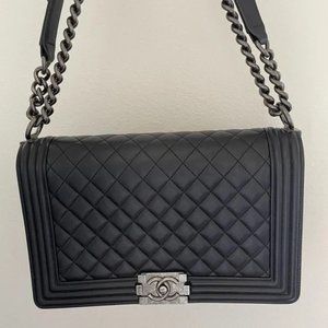 AUTHENTIC BOY CHANEL BAG- NEW MEDIUM